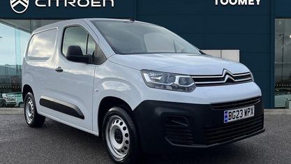 Używany Citroën Berlingo 102 KM (75 kW) 2023 Minivan