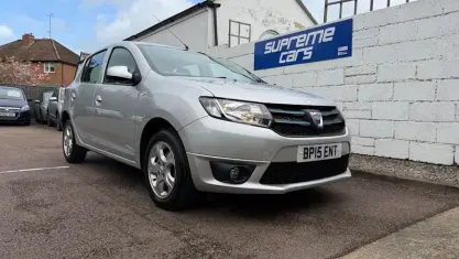Used Dacia Sandero Lauréate 90 HP (66 kW) 2016 Hatchback