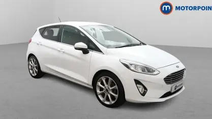Used Ford Fiesta Titanium 125 HP (91 kW) 2018 White Hatchback
