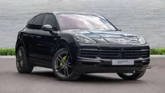 Jet black metallic Used 2021 Porsche Cayenne SUV | £53,995 (Fair price)