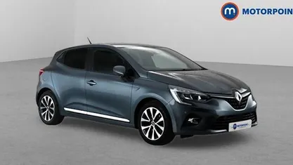 Used Renault Clio V Iconic 101 HP (74 kW) 2020 Hatchback