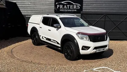 Used Nissan Navara Tekna 190 HP (139 kW) 2016 White Pickup
