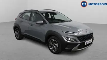 Usado Hyundai Kona SE 141 CV (103 kW) 2021 Gris SUV