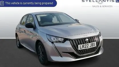 Used Peugeot 208 Active Premium 102 HP (75 kW) 2022 Hatchback