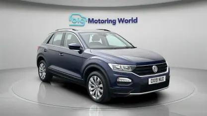 Used VW T-Roc SE 150 HP (110 kW) 2019 Blue SUV