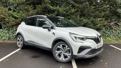 White/black Used 2021 Renault Captur R.S. SUV | £15,307 (Fair price)