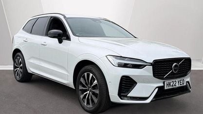 Begagnad Volvo XC60 Plus 197 HK (144 kW) 2022 Vit SUV