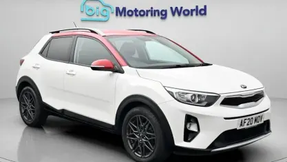 Usado Kia Stonic 120 HP (88 kW) 2020 Branco SUV