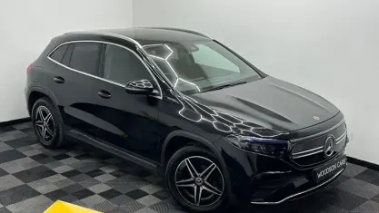 Begagnad Mercedes EQA250 AMG line 139 kW (190 HK) 2022 Svart SUV