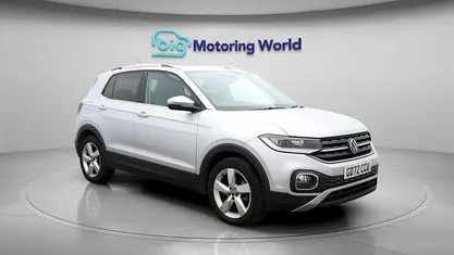 Used VW T-Cross SEL 110 HP (80 kW) 2022 Silver SUV