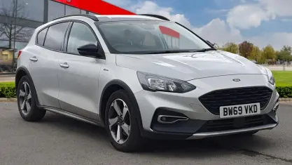 Used Ford Focus Active 125 HP (91 kW) 2020 Silver Hatchback