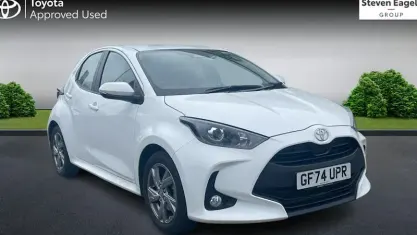Used Toyota Yaris 116 HP (85 kW) 2024 White Hatchback