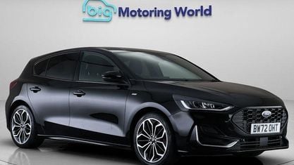 Używany Ford Focus ST-Line 125 KM (91 kW) 2022 Czarny Hatchback