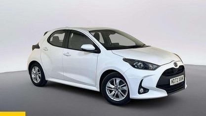 Second-hand Mazda 2 116 CP (85 kW) 2023 Alb Hatchback