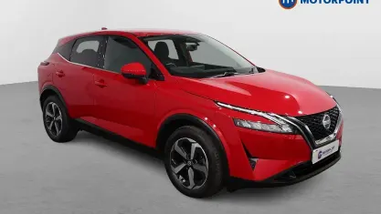 Used Nissan Qashqai N-Connecta 140 HP (102 kW) 2022 Red SUV