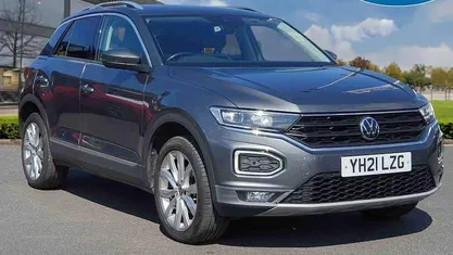 Begagnad VW T-Roc SEL 150 HK (110 kW) 2021 Grå SUV