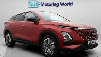 Red Used 2024 Omoda 5 SUV | £19,000 (Fair price)