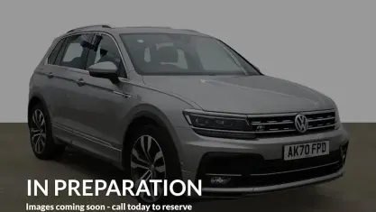 Usado VW Tiguan R-line 150 CV (110 kW) 2020 Plateado SUV