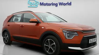 Used Kia Niro 141 HP (103 kW) 2023 Orange SUV