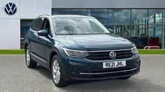 Nightshade blue metallic Used 2021 VW Tiguan Life SUV | £19,624 (Fair price)