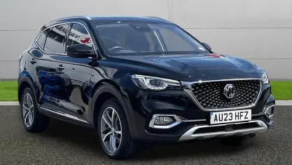 Usado MG HS Exclusive 162 CV (119 kW) 2023 Negro SUV