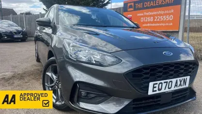 Used Ford Focus ST-Line 125 HP (91 kW) 2020 Grey Hatchback