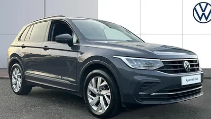 Used 2023 VW Tiguan Life SUV | £16,420 (Fair price)