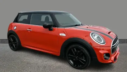 Used Mini Cooper S Hatch 192 HP (141 kW) 2020 Orange Hatchback