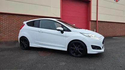 Used 2016 Ford Fiesta Zetec Hatchback | £5,499 (Fair price)