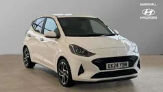 White Used 2024 Hyundai i10 Premium Hatchback | £15,296 (Fair price)