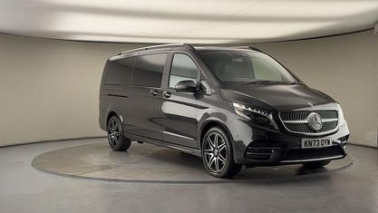 Używany Mercedes V300 AMG line 237 KM (174 kW) 2023 Szary Minivan