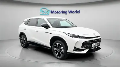 Usado MG HS Trophy 170 HP (125 kW) 2025 Branco SUV