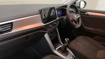 Used VW T-Roc Life 150 HP (110 kW) 2023 Grey SUV