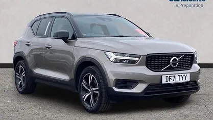 Used Volvo XC40 R-Design 163 HP (119 kW) 2021 SUV