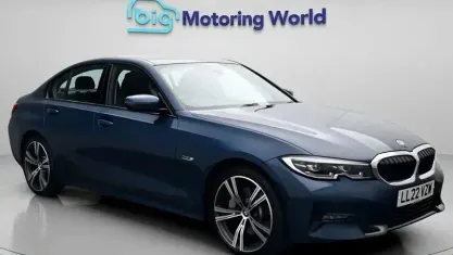 Used BMW 330e Sport Line 292 HP (214 kW) 2022 Blue Sedan