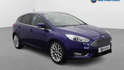 Begagnad Ford Focus Titanium X 125 HK (91 kW) 2017 Blå Halvkombi