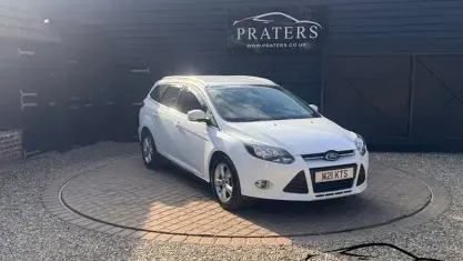 Used Ford Focus Zetec 116 HP (85 kW) 2014 White Estate