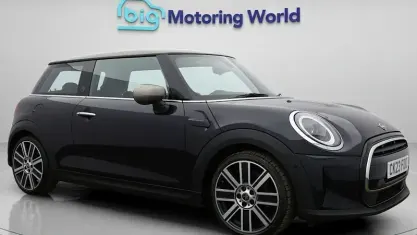 Used Mini Cooper Exclusive 136 HP (100 kW) 2023 Blue Hatchback