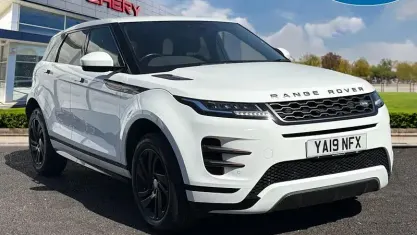Used Land Rover Range Rover evoque R-Dynamic 152 HP (111 kW) 2019 White SUV