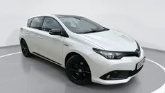 Used 2017 Toyota Auris Hybrid Hatchback | £10,999 (Fair price)