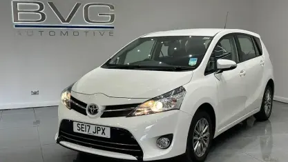 Usado Toyota Verso 147 CV (108 kW) 2017 Blanco Monovolumen