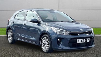 Begagnad Kia Rio 77 HK (56 kW) 2018 Blå Halvkombi