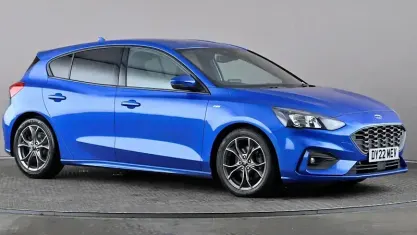 Begagnad Ford Focus ST-Line 150 HK (110 kW) 2020 Blå Halvkombi