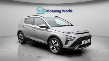 Usado Hyundai Bayon Premium 101 HP (74 kW) 2023 Castanho SUV