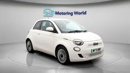 Used Fiat 500e Passion 86 kW (118 HP) 2021 White Hatchback