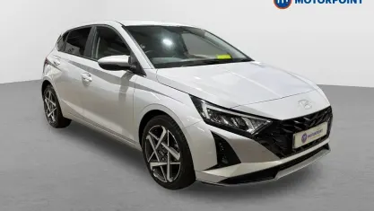 Usado Hyundai i20 Premium 101 HP (74 kW) 2025 Cinzento Citadino
