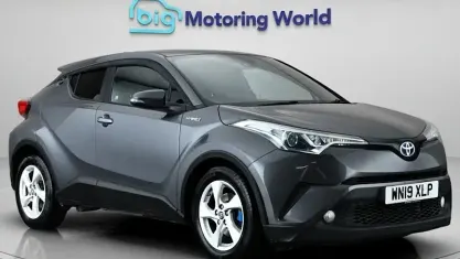 Used Toyota C-HR 122 HP (89 kW) 2019 Grey SUV
