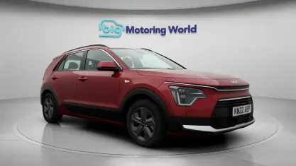 Used Kia Niro 141 HP (103 kW) 2022 Red SUV