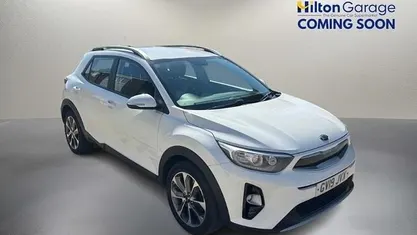 White Used 2019 Kia Stonic SUV | £10,250 (Fair price)