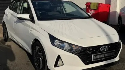 Used Hyundai i20 SE 101 HP (74 kW) 2021 White Hatchback